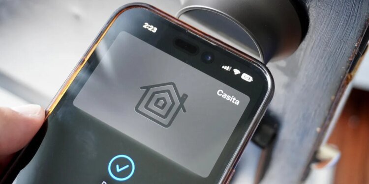 I replaced my deadbolt with this Apple HomeKey smart lock – and it’s an iPhone user’s dream