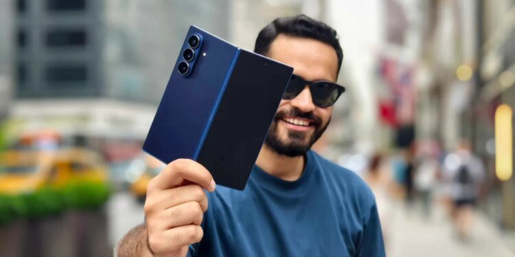 Samsung’s Galaxy TriFold impressed me, but this rumored alternative is the phone to buy