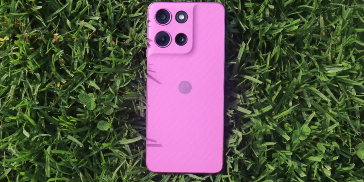 Why I prefer this 0 Motorola phone over Samsung and Google’s budget models