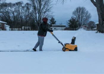 I tested DeWalt’s electric snow blower over the weekend – it put my gas model in the dirt