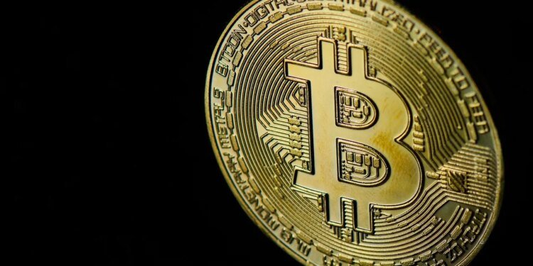 Expert Crypto Trader Predicts The Exact Year Bitcoin Will Reach 0,000
