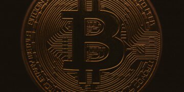 Bitcoin Tightens Grip On Crypto Market Amid 50% Altcoin Slump