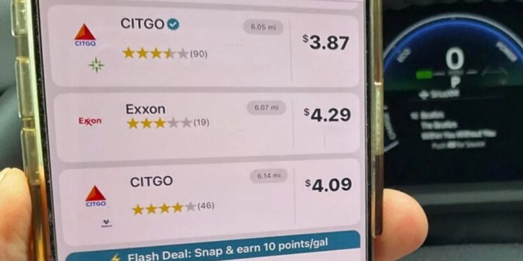 How I beat the  gas average in 2026: These 5 apps show you the cheapest station nearby