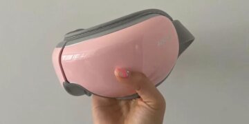 This high-tech eye massager makes a great Mother's Day gift – and it's on sale