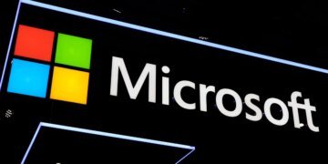 Microsoft surprises with its first server Linux distribution: Azure Linux 4.0