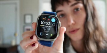 The Apple Watch needs a better Siri more than the iPhone right now