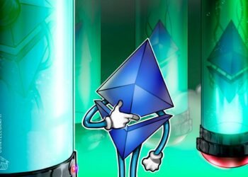 ETH Hits 13 Month Low As BTC, Altcoins Crumble: Is .4K Next?