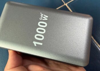 I cracked open a ‘1,000W’ portable charger after it failed me in minutes – the cause was clear (and gooey) I cracked open a ‘1,000W’ portable charger after it failed me in minutes – the cause was clear (and gooey)